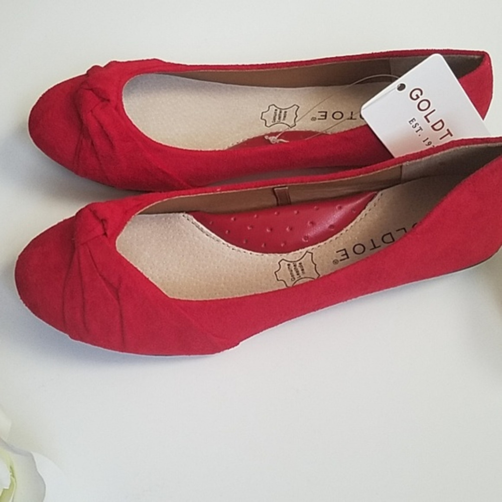 Gold Toe Red Flat Shoes